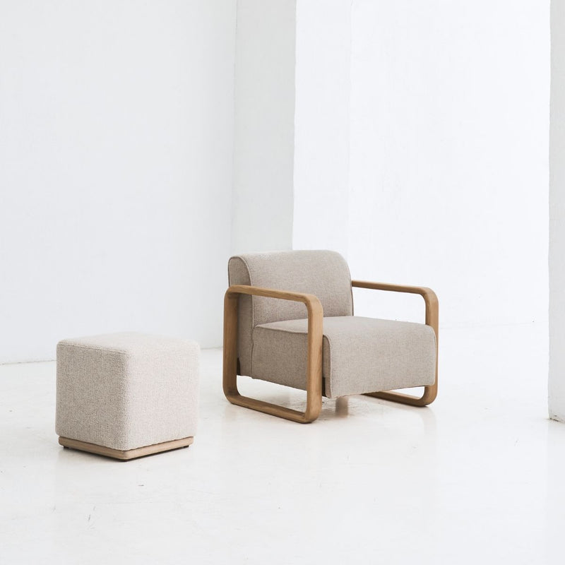 Solid oak REDYK chair – natural wood and elegant finish