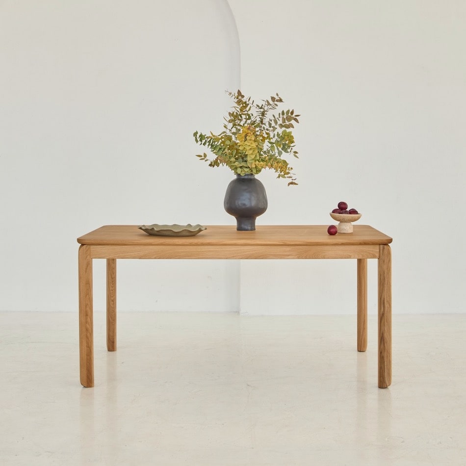 Elegant solid oak dining table BENO with extendable top