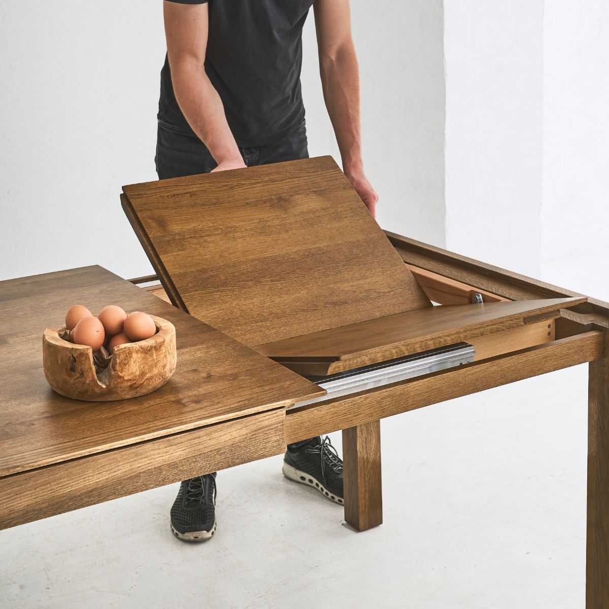 Elegant solid oak table BRAN featuring clean lines and geometric shape