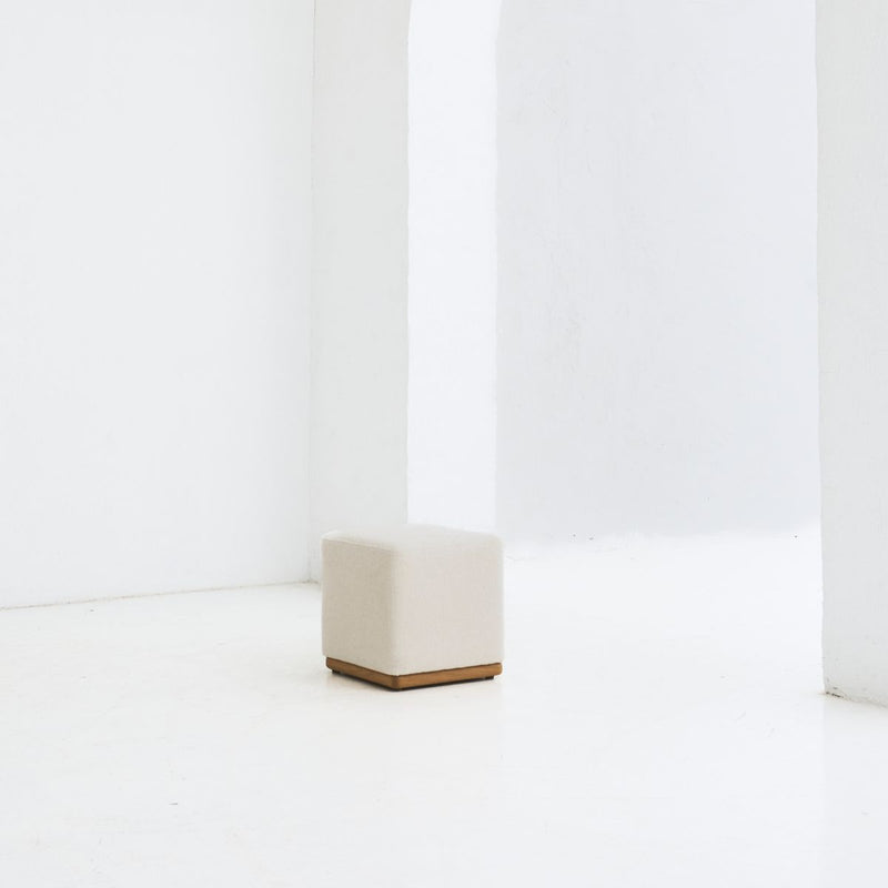 REDYK pouf – versatile wooden furniture with natural fabric