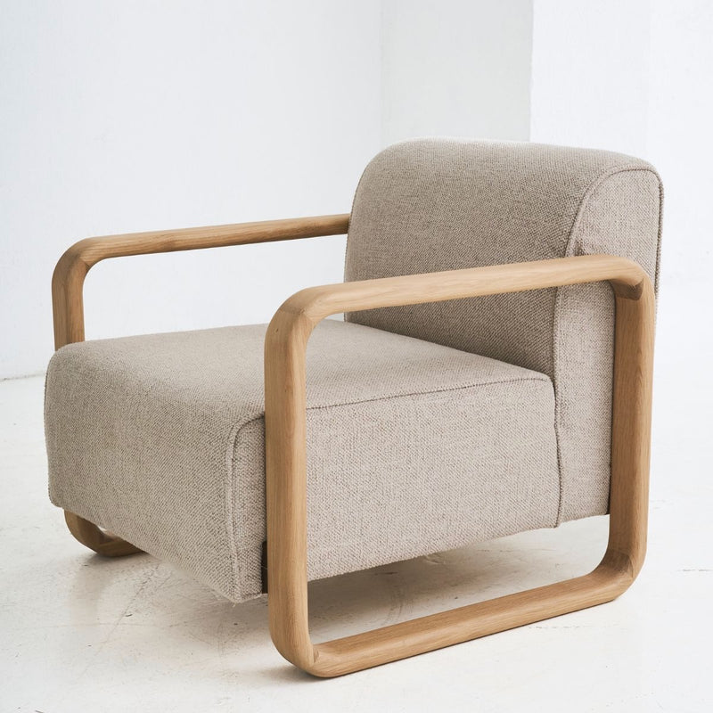 Solid oak REDYK armchair with timeless and durable design