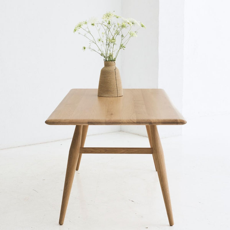 REDYK oak dining table – handmade artisanal craftsmanship