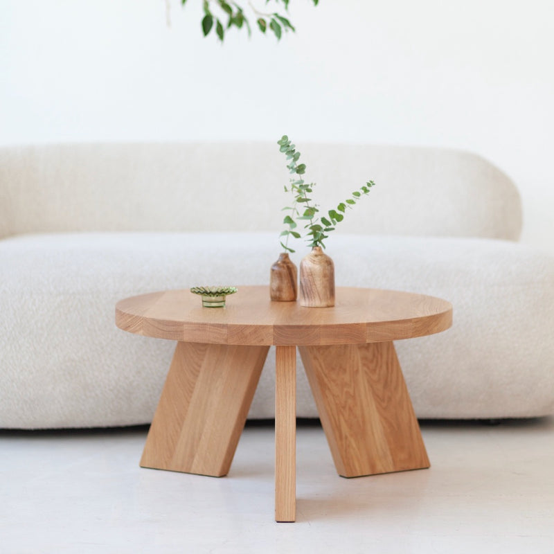 SK5 round solid oak coffee tables with minimalist design
