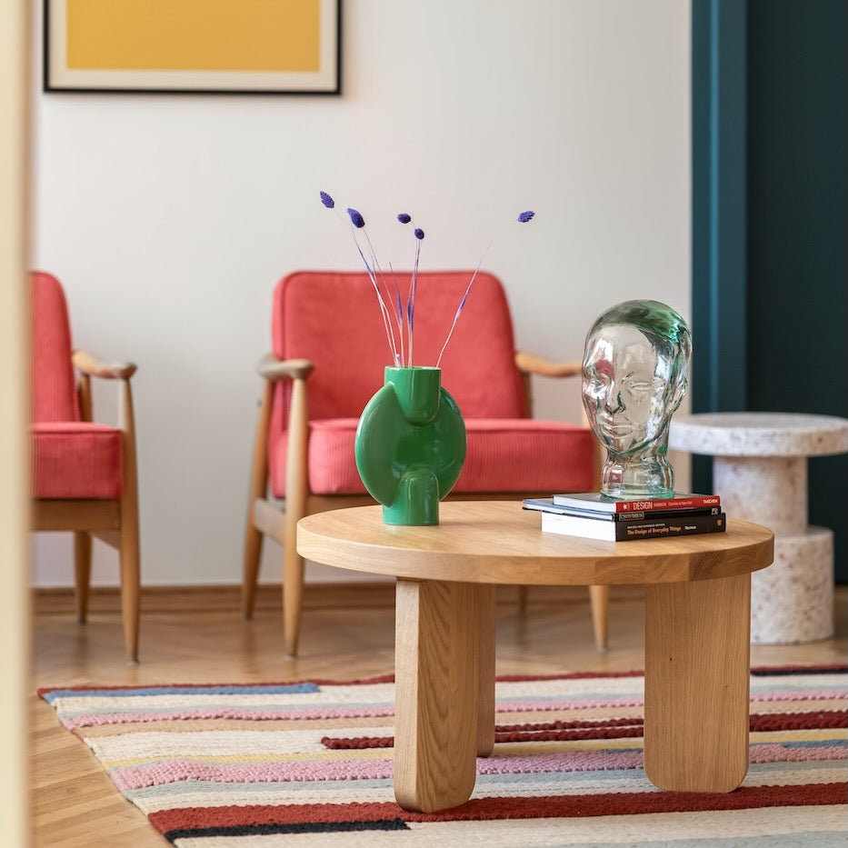 SK2 solid oak nesting coffee tables in different diameters