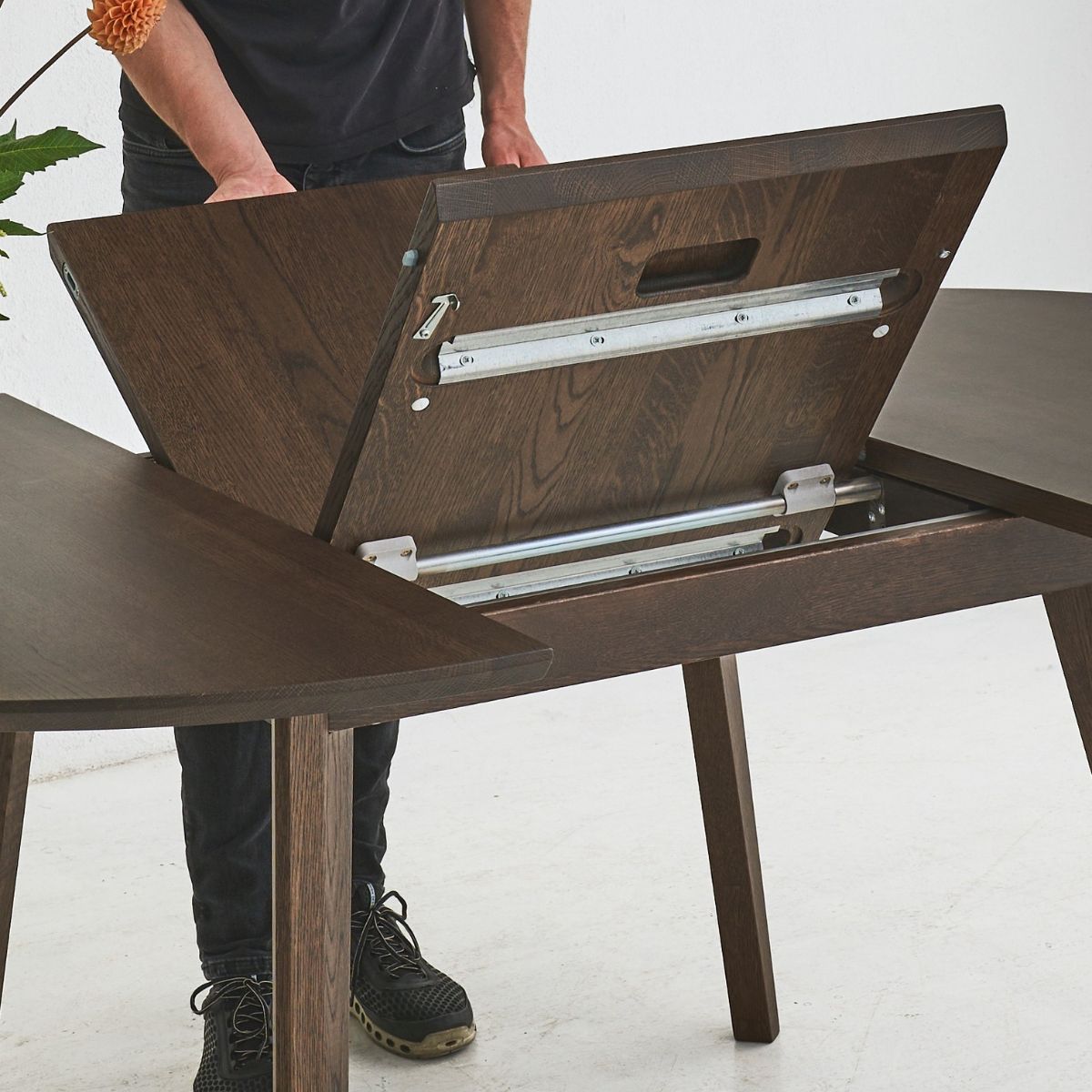 Handcrafted round oak dining table OLMA – elegant and space-saving