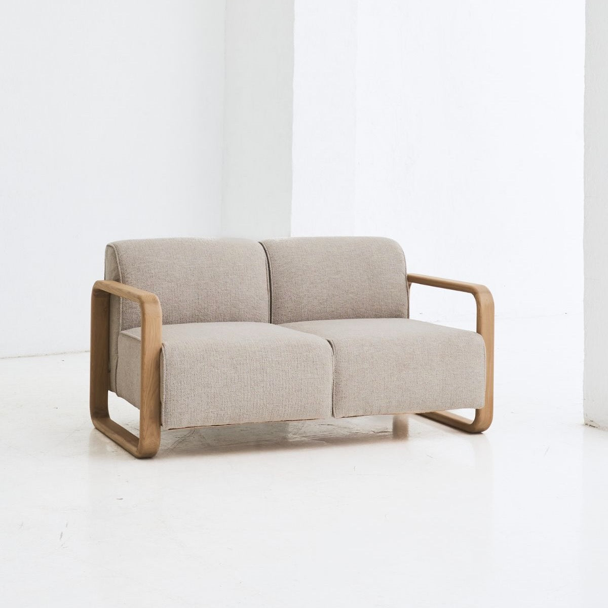 REDYK 2-seater solid oak sofa with handcrafted frame