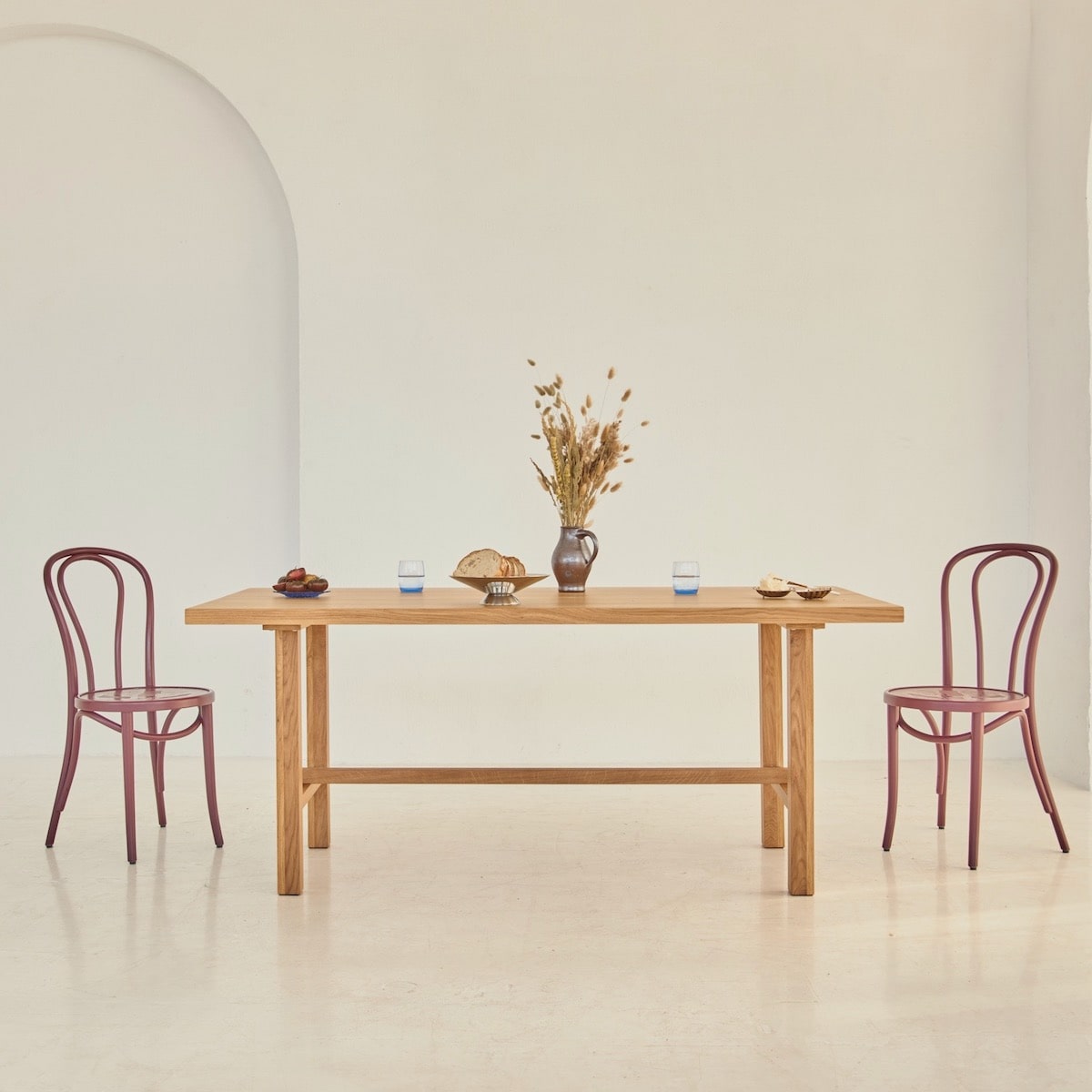 Solid oak Japandi dining table ST 20 – elegant and timeless design