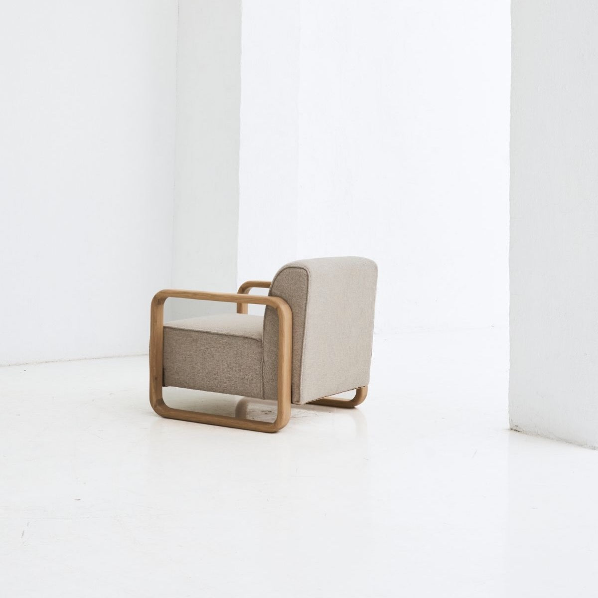 Handcrafted REDYK oak armchair made from natural solid oak