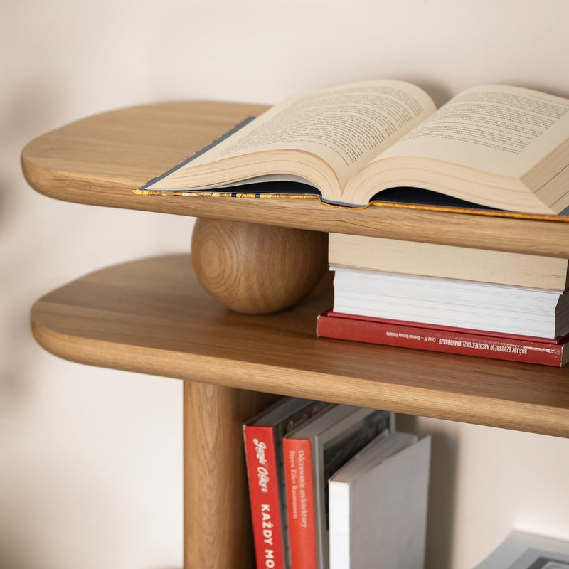 KAZA solid oak shelf unit – elegant and practical design