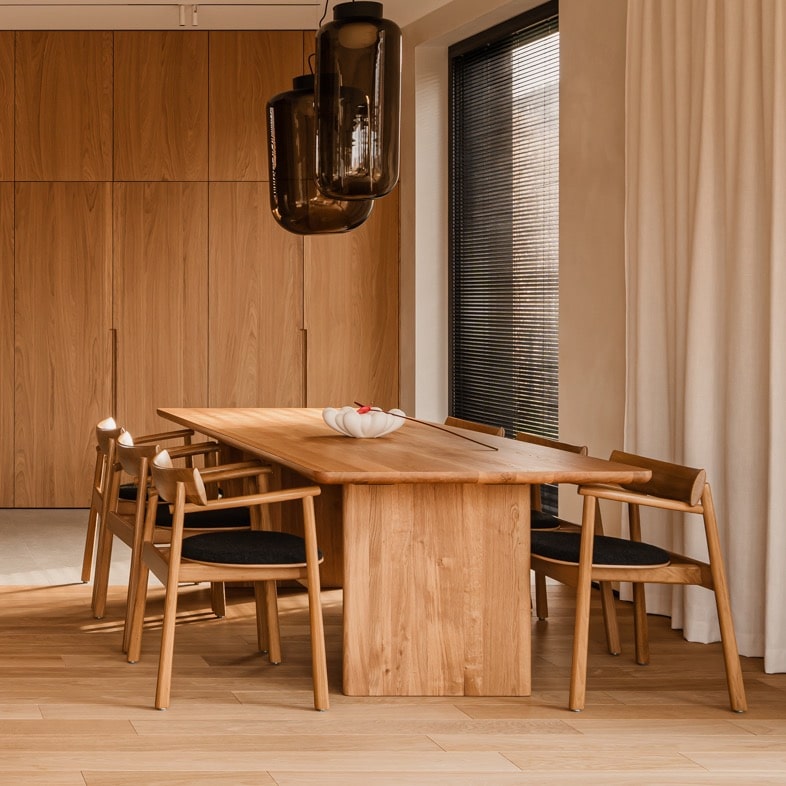 Handcrafted ST 16 OVO table made entirely from solid oak wood