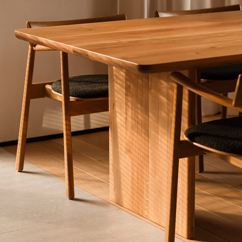 Modern solid oak table ST 16 OVO – smooth finish and natural grain