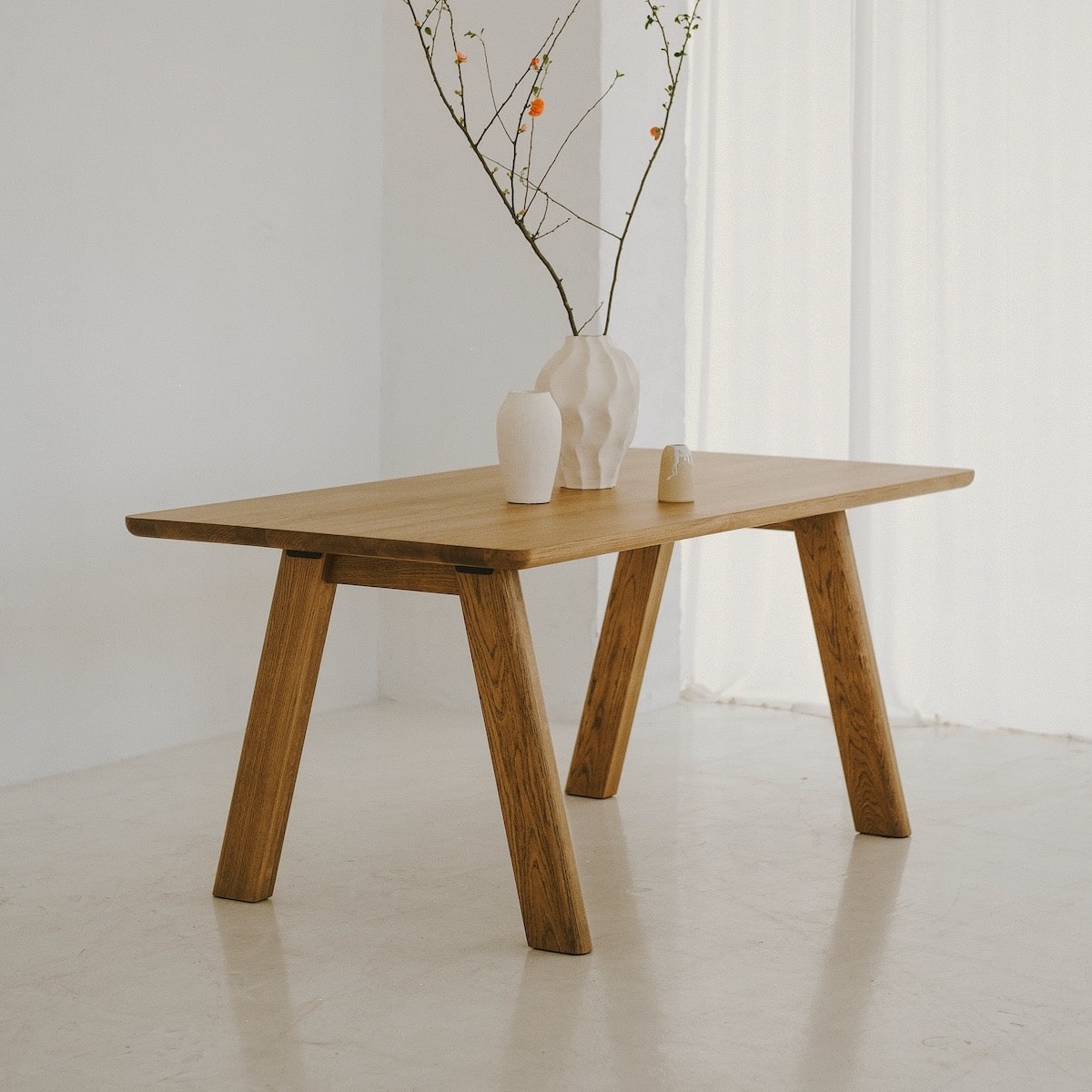 Massive solid oak table ST 17 with wide legs and smooth edges